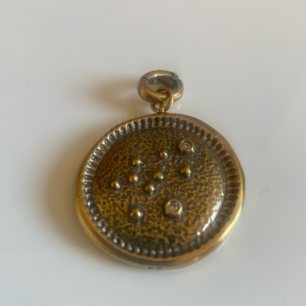 Kendra Scott Large Vintage Gold Aquarius Charm NWOT